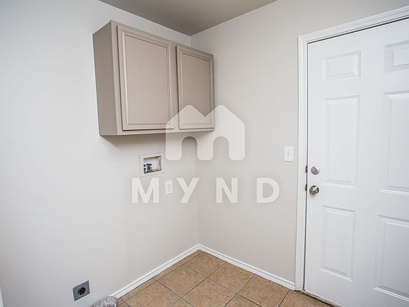 3rd image of 520 N Brentwood Ave #A