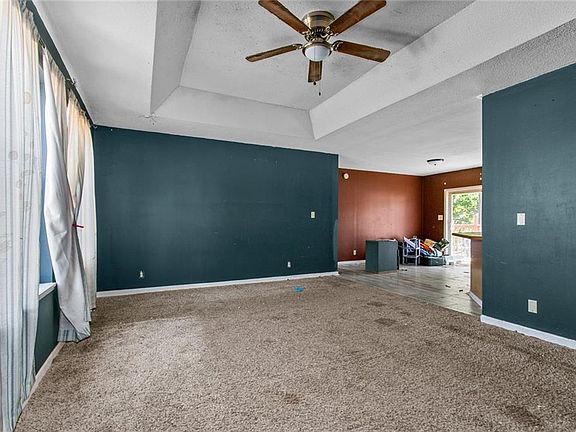 4th image of 821 Lincoln Ave