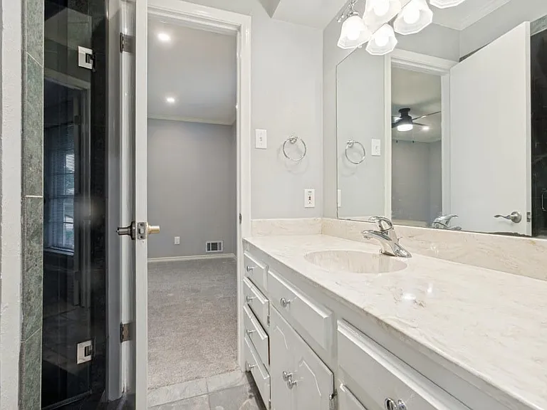 9628 Heatherdale Dr — Photo 7