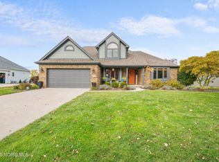 7560 Timbers Blvd, Waterville, OH 43566