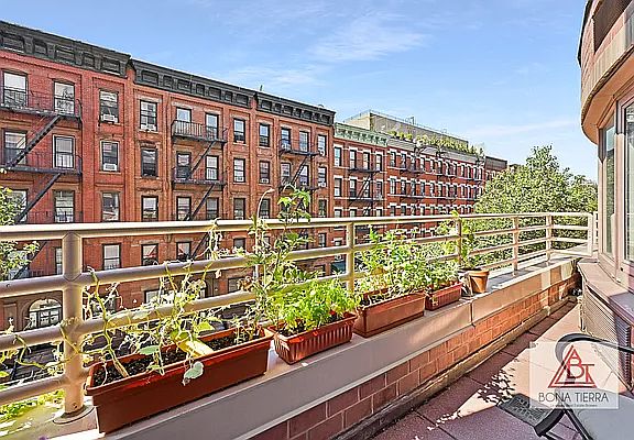 2nd image of 350 W 50th St APT 3E