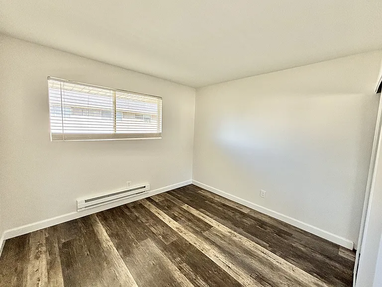 525 Schiller St #31 — Photo 6