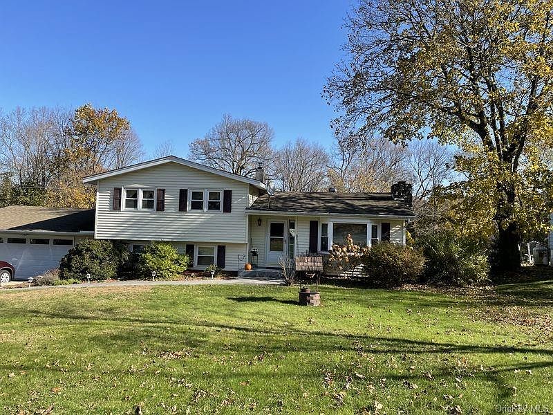 1st image of 50 Valley Dr