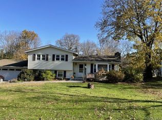 50 Valley Dr, Salisbury Mills, NY 12577