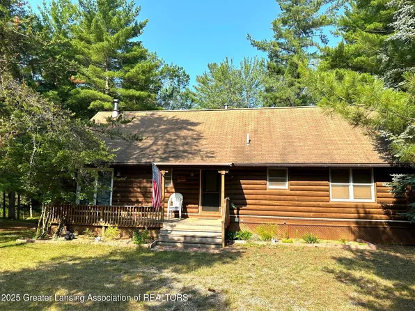 10886 Gillow Rd SE, Fife Lake, MI 49633