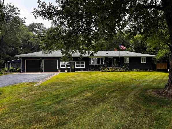 4197 6th Ln, Wisconsin Dells, WI 53965