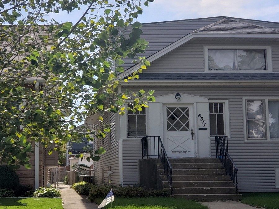 2nd image of 5311 N Ludlam Ave