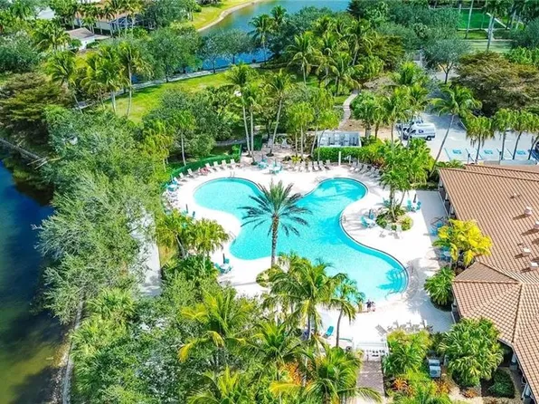 3356 Cayman LN, NAPLES, FL 34119