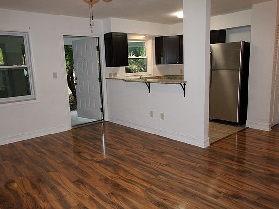 2nd image of 321 35th Ave N Unit D-2