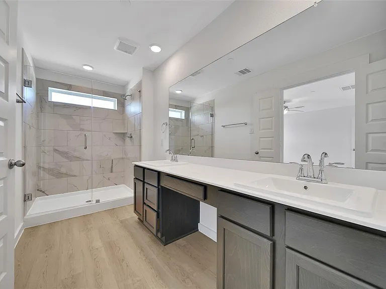 11915 De Carvalho Ln #12 — Photo 12