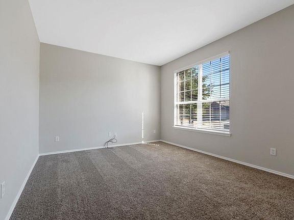 5th image of 2200 Deniro Dr