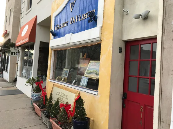 814 W Lancaster Ave APT 2, Bryn Mawr, PA 19010