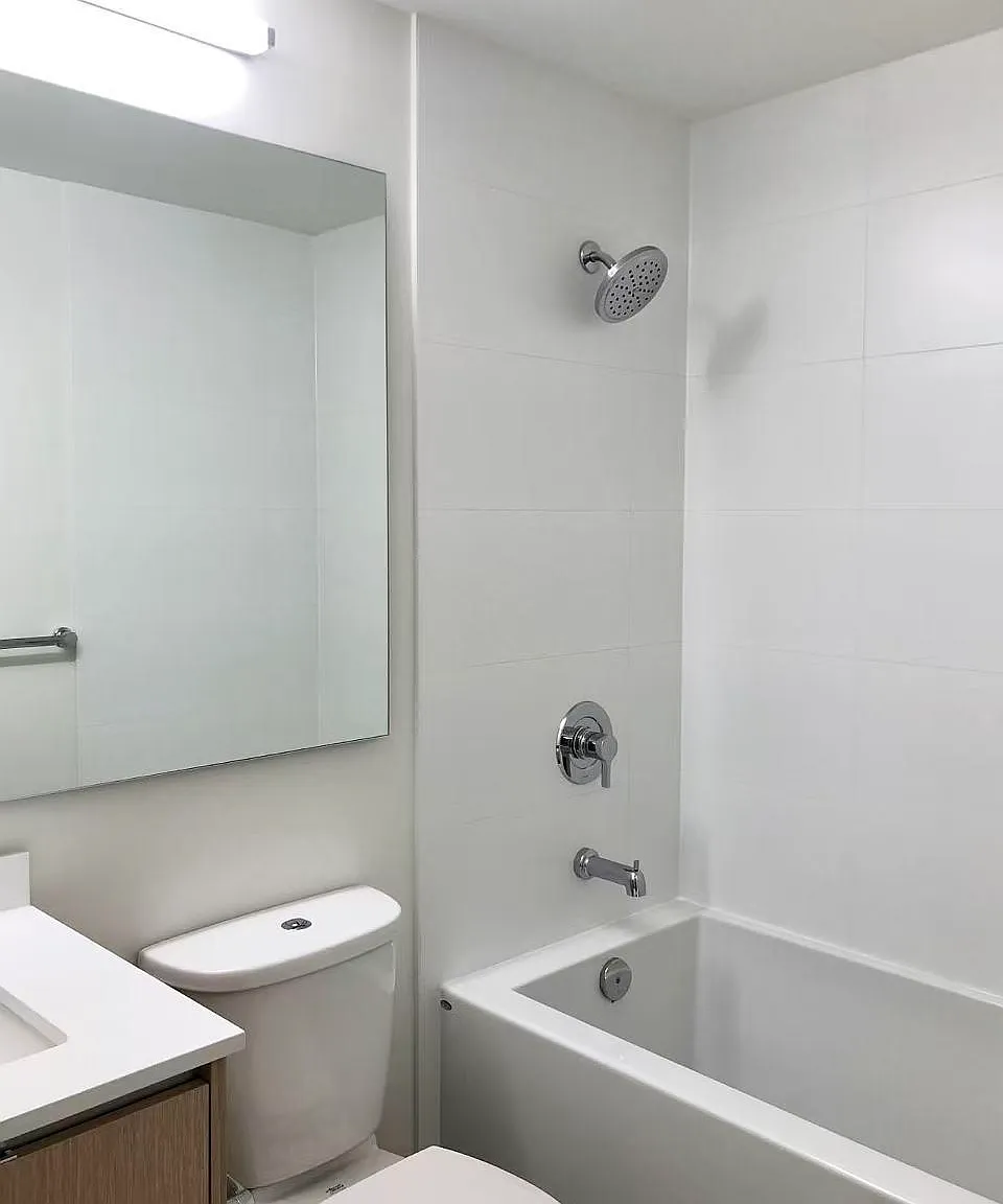 2 bed, 861 sqft, $2,600 — Photo 3