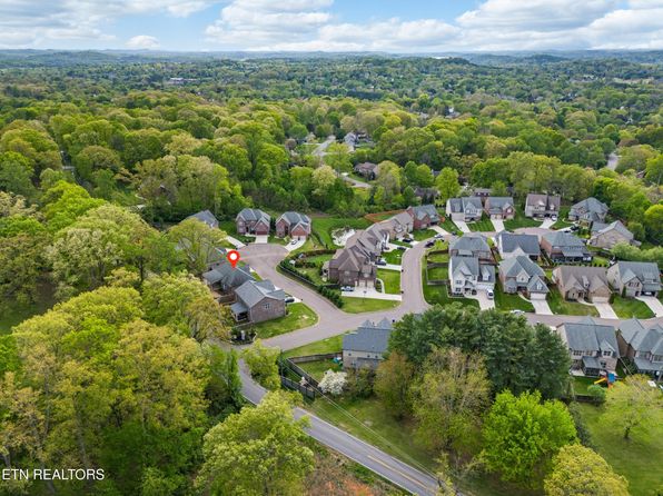 8508 Flowering Peach Ln, Knoxville, TN 37923