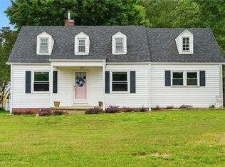 2136 Courtney Huntsville Rd, Yadkinville, NC 27055
