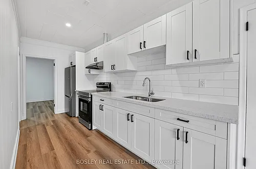 215 King St Photo 1