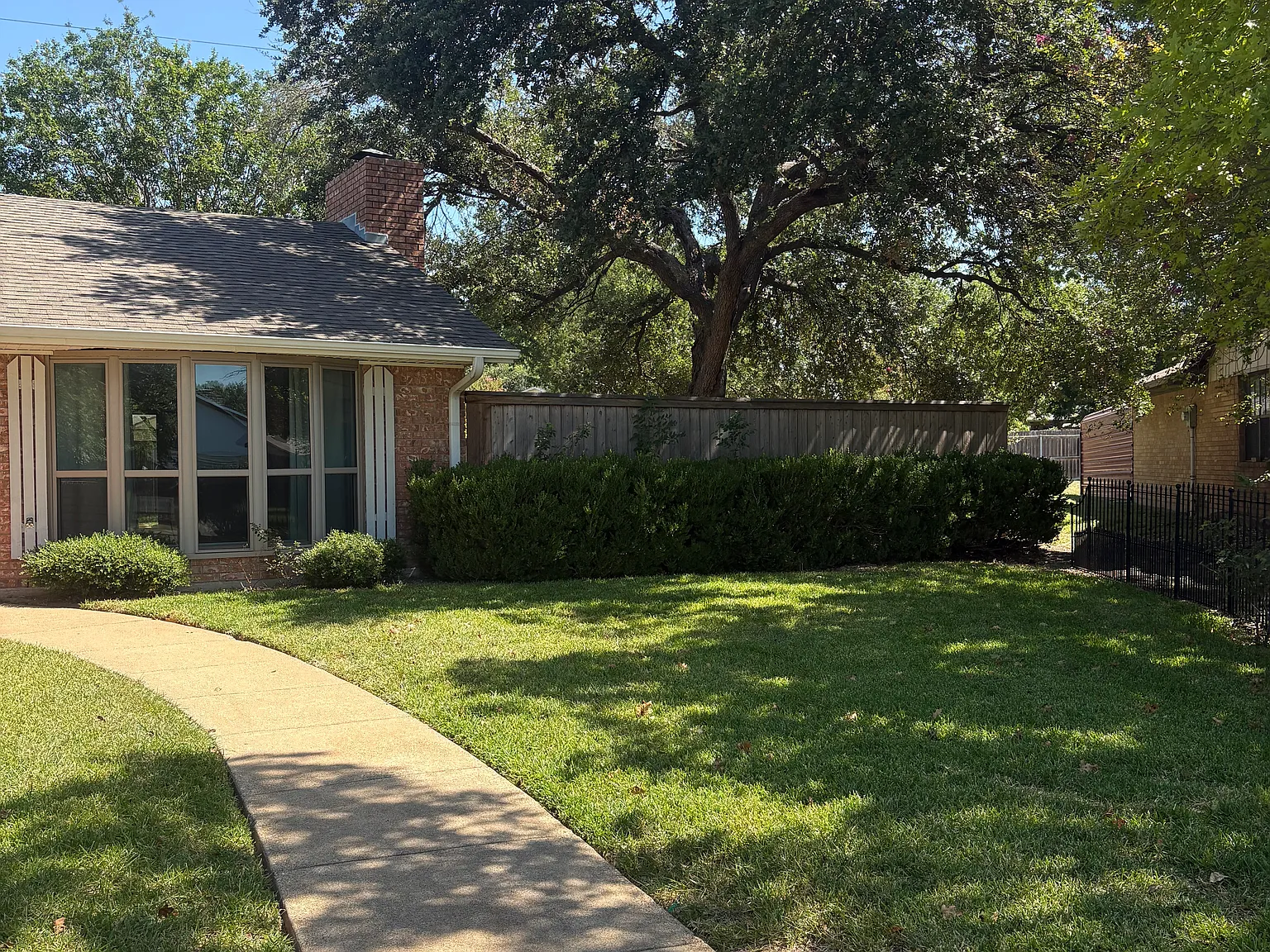 3 bed, 1671 sqft, $1,900 — Photo 2