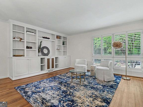 3rd image of 2065 Plantation Ln