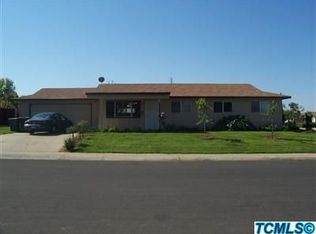 663 E Whitney Ave, Woodlake, CA 93286