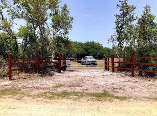 1555 W Stoddard Ave, Aransas Pass, TX 78336