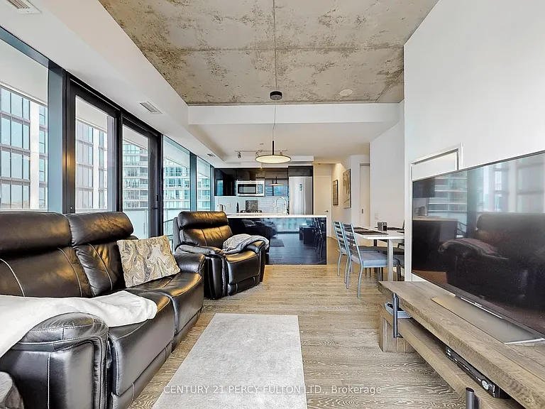 11 Charlotte St #1707 — Photo 7