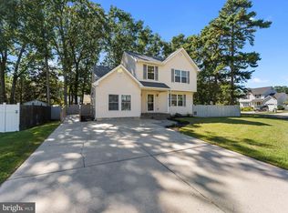 47 Country Club Rd, Pine Hill, NJ 08021