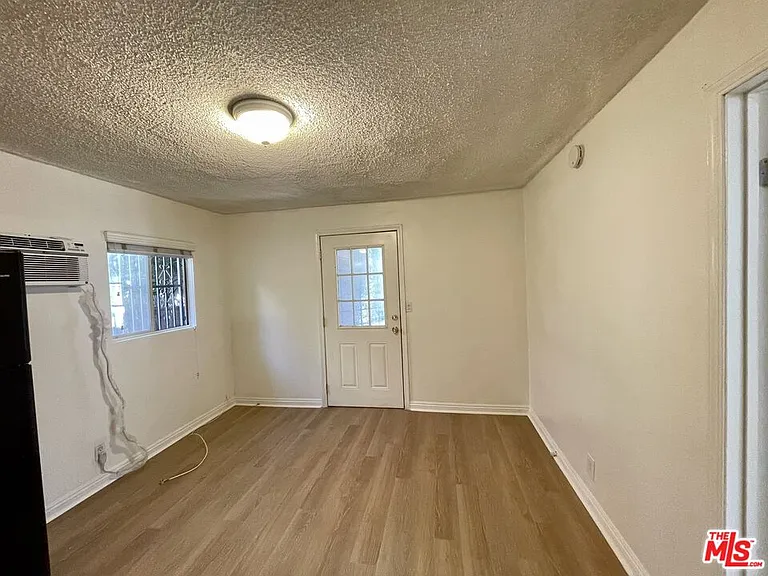3421 Walton Ave #3421.5 — Photo 7
