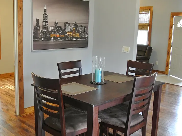 1104 W Taylor St — Photo 7