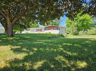 30154 395th Ave, Bellevue, IA 52031