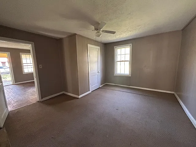 239 Byrnes Cir — Photo 8
