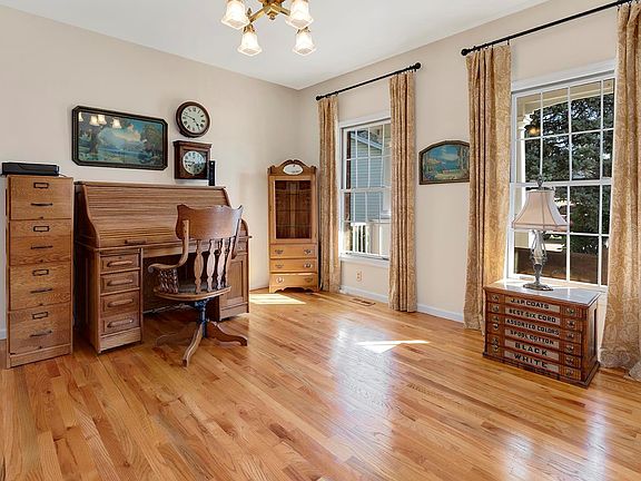 4th image of 4928 Karington Place Ct