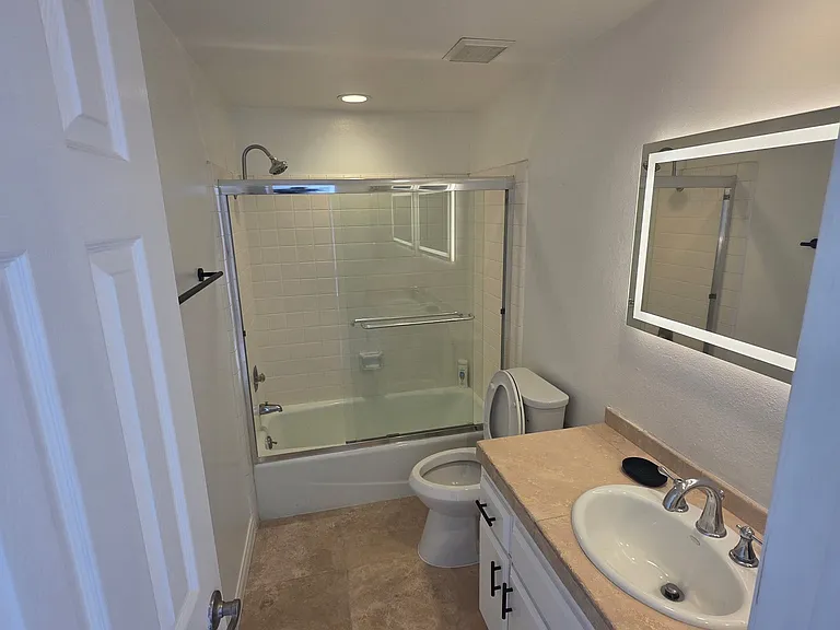 2168 Kristin Ln — Photo 2