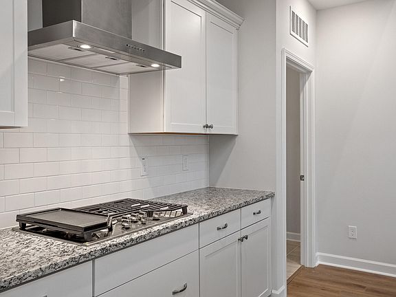 5th image of 1101 Bell Heather Rd #1