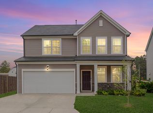 205 Loxton St, Fuquay Varina, NC 27526