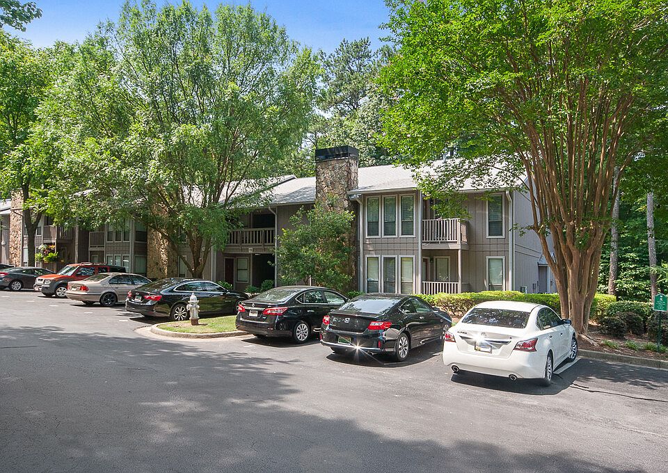 1st image of 3999 Woodridge Way