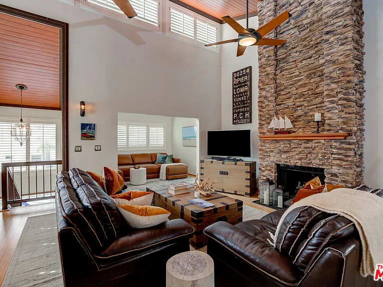 1106 Loma Dr — Photo 4