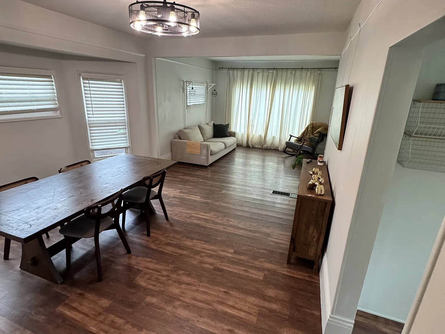 4 bed, 1800 sqft, $2,900 — Photo 3