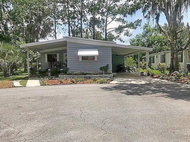 1st image of 60 Pickering Dr