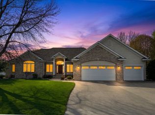 1109 27th St SW, Austin, MN 55912