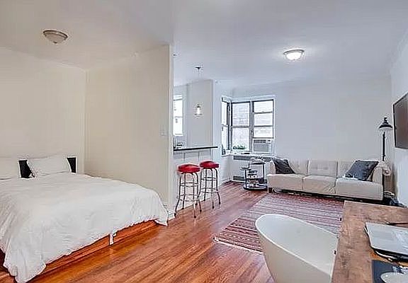 4th image of 160 E 3rd St APT 6H