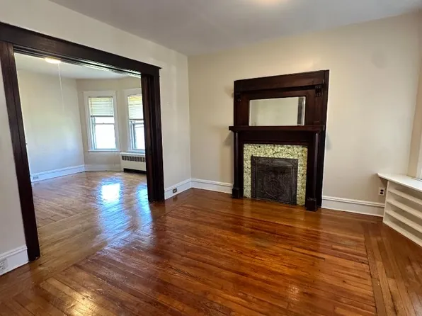 612 7th St APT 1, Watervliet, NY 12189