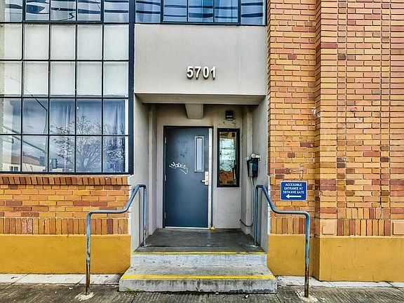 2nd image of 5701 International Blvd #8