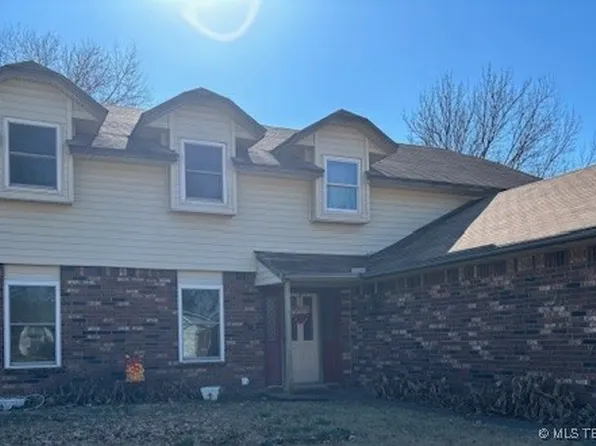 2911 E Augusta Ave, Muskogee, OK 74403