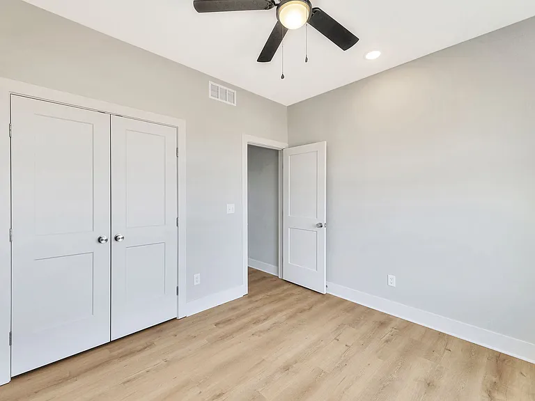 584 Long Path Ct — Photo 25