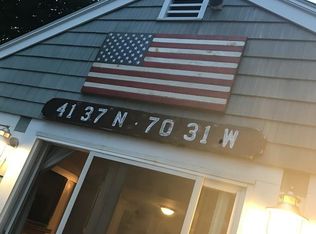 9 Tuspaquin Rd, Mashpee, MA 02649