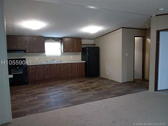 2nd image of 8452 SE Skylark Ave