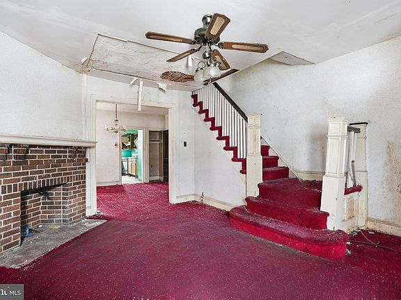 3rd image of 716 E Rittenhouse St