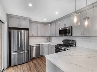 250 Ridgedale Ave APT A5, Florham Park, NJ 07932