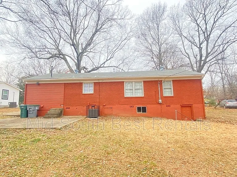 5396 Lochinvar Rd — Photo 3