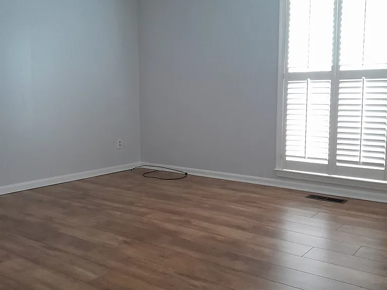 1534 Westwood Dr — Photo 14